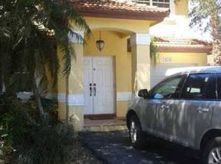 19701 NW 84th Ave, Hialeah, FL 33015