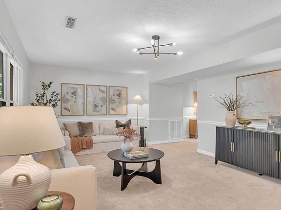 5th image of 2316 Lakesite Dr