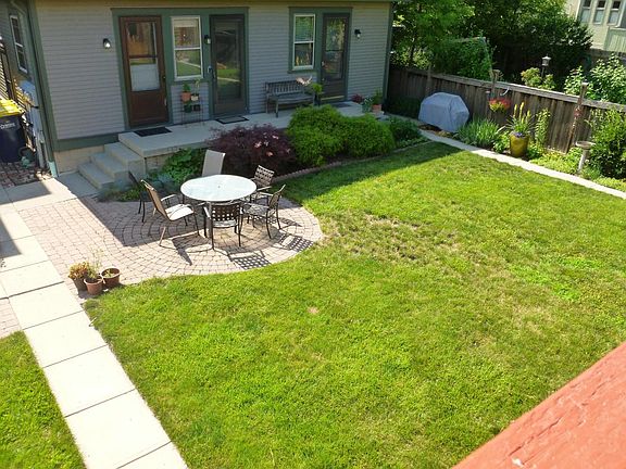 3rd image of 1016 N Ogden St