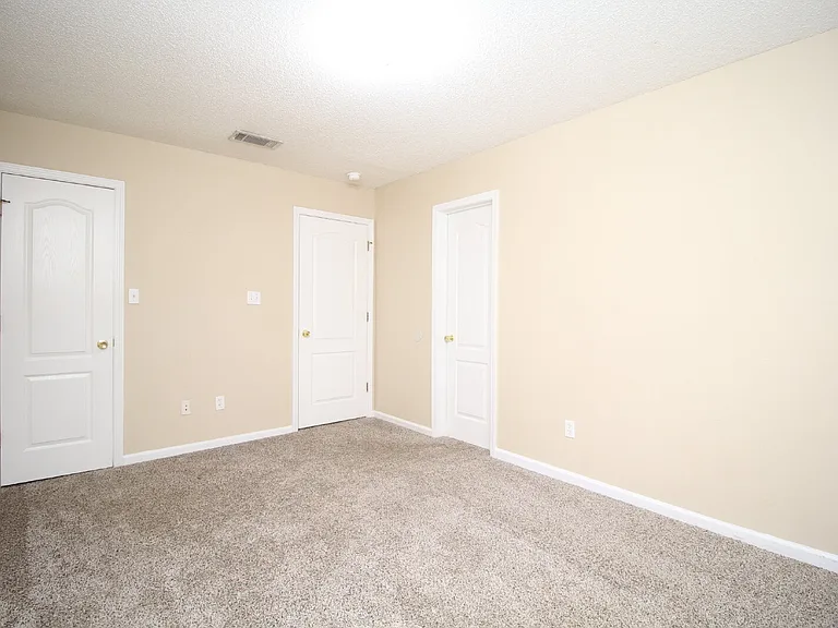 6845 Roundup Ln — Photo 13