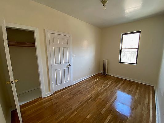 5th image of 2505 University Ave #1E