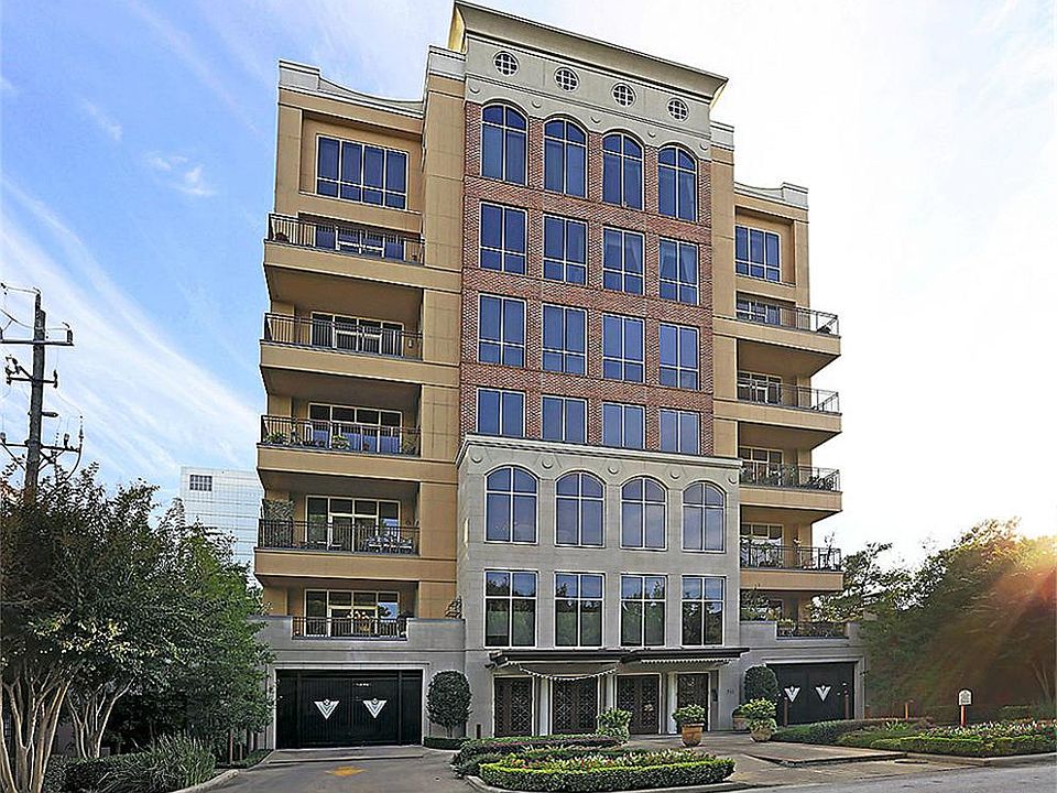 Venti - 511 S Post Oak Lane - 3 or 4 bedrooms, 4.5 baths