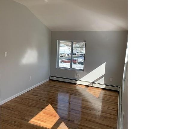5th image of 16122 140th Ave #2