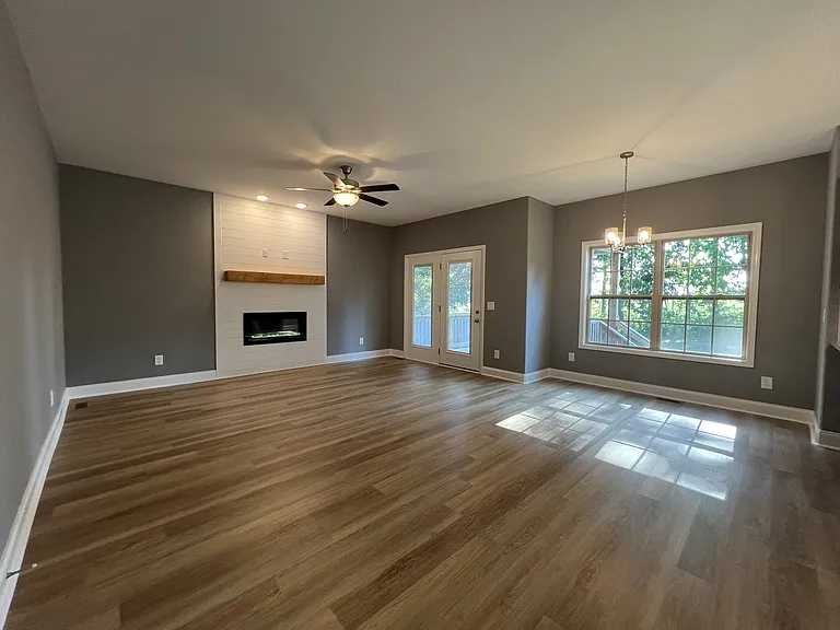 703 Buffalo Ford Dr — Photo 5