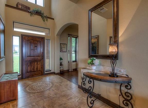 3rd image of 116 Sarahs Ln