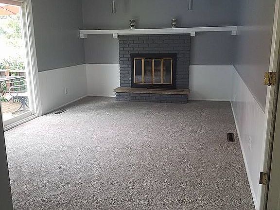 5th image of 717 Baywood Ln