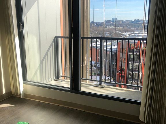 2nd image of 812 Memorial Dr APT 1107