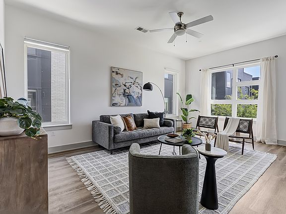 3rd image of 542 Southgate Ave #104