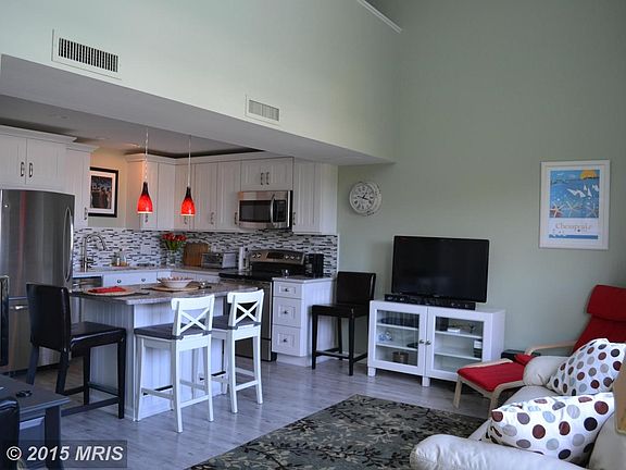 Living Room & Kitchen