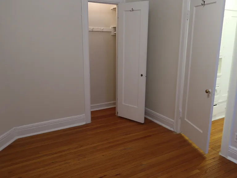 731 W Junior Ter #3 — Photo 11