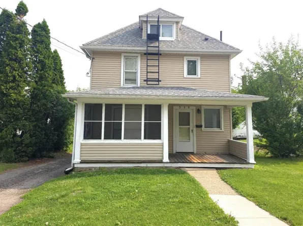 320 W Cedar St, Platteville, WI 53818