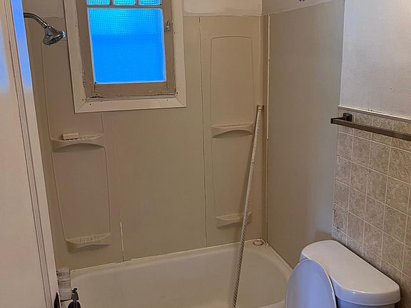 5th image of 2118 Delaware Blvd #3