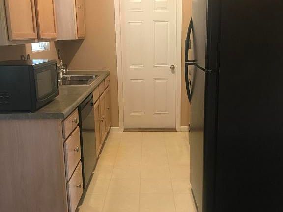 3rd image of 2820 Wendi Ann Dr