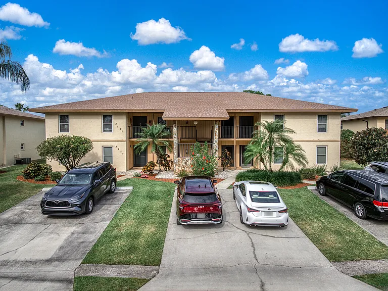 3833 Edgewater Dr — Photo 48