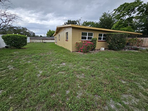 5th image of 206 S Sunland Dr