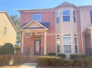 6192 Thorncrest Dr, Tucker, GA