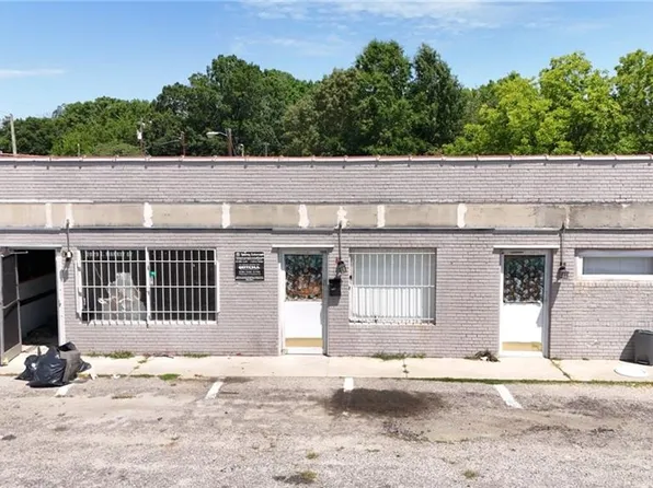 2029 E Market St, Greensboro, NC 27401