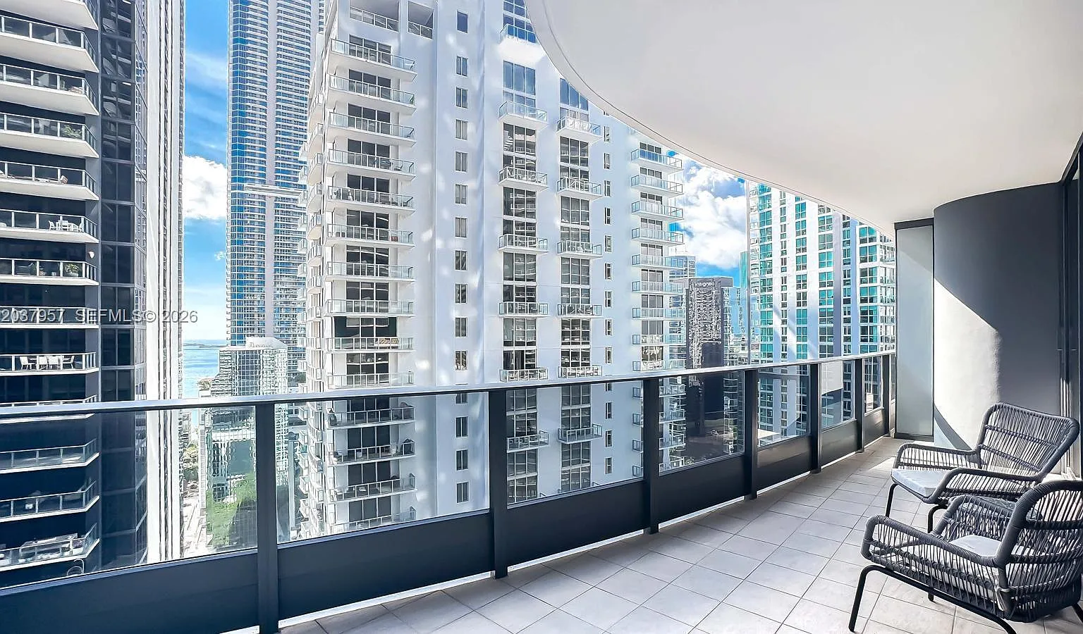 Brickell Flatiron Condo — Photo 3