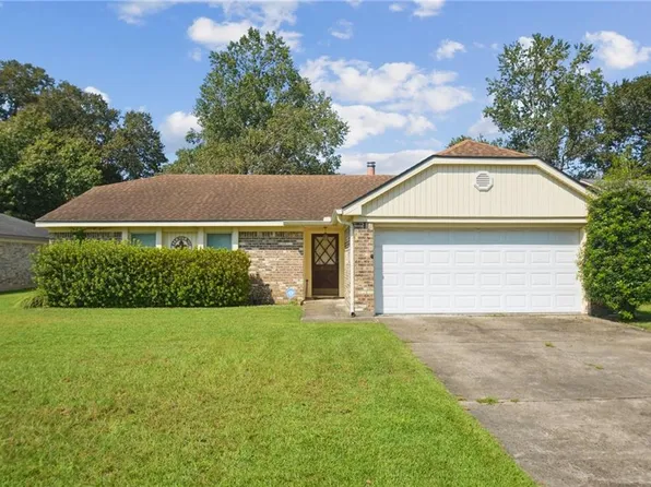 807 N Lake Verret Ct, Slidell, LA 70461