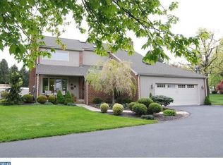 451 Kenny Dr, Sinking Spring, PA 19608