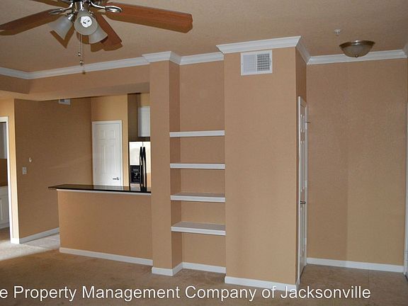 3rd image of 8539 Gate Parkway 635 #635