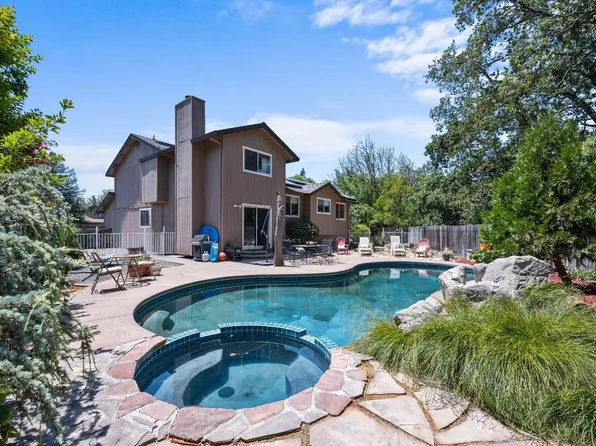 7822 Wildflower Ct, Windsor, CA 95492