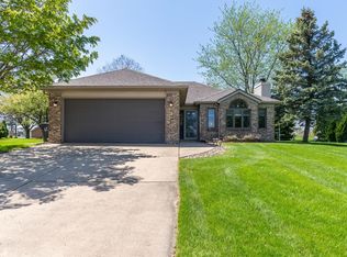 611 Fairview Ct, Columbia City, IN 46725