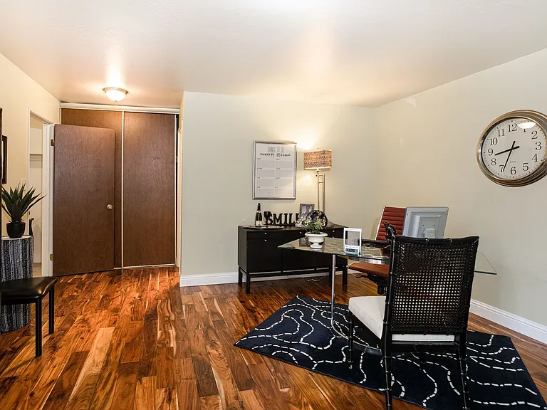 5400 Mountain Blvd #130 — Photo 16