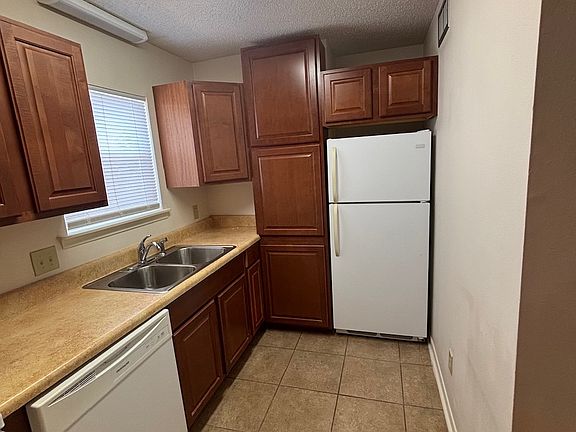 5th image of 222 Weis Ln