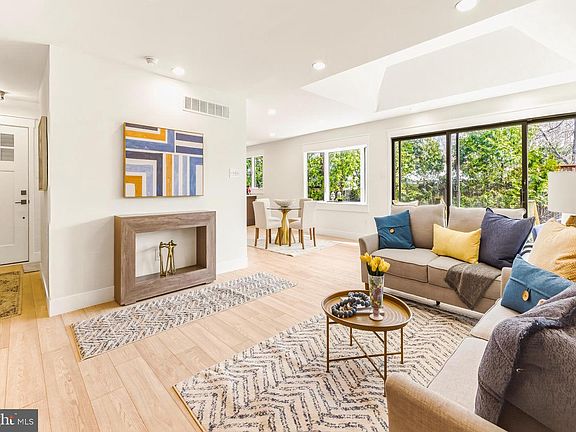 4th image of 451 Alcyon Blvd