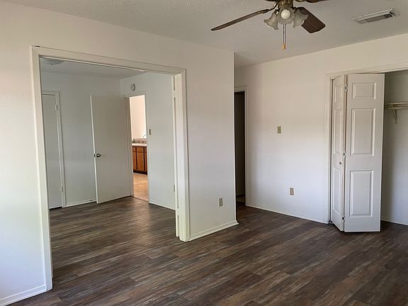 4th image of 10711 Highland Woods Dr