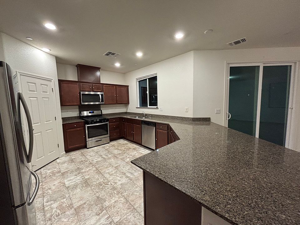 1st image of 3096 Mabry Dr