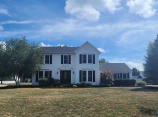 5122 Burrell Dr, Sheffield Village, OH