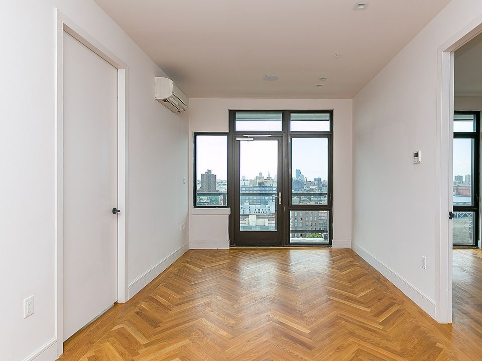 1st image of 321 Wythe Ave #1305