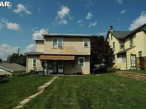 4236-4238 Spruce St, Whitehall, PA 18052