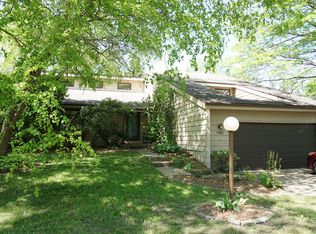 1508 Trails Dr, Urbana, IL 61802