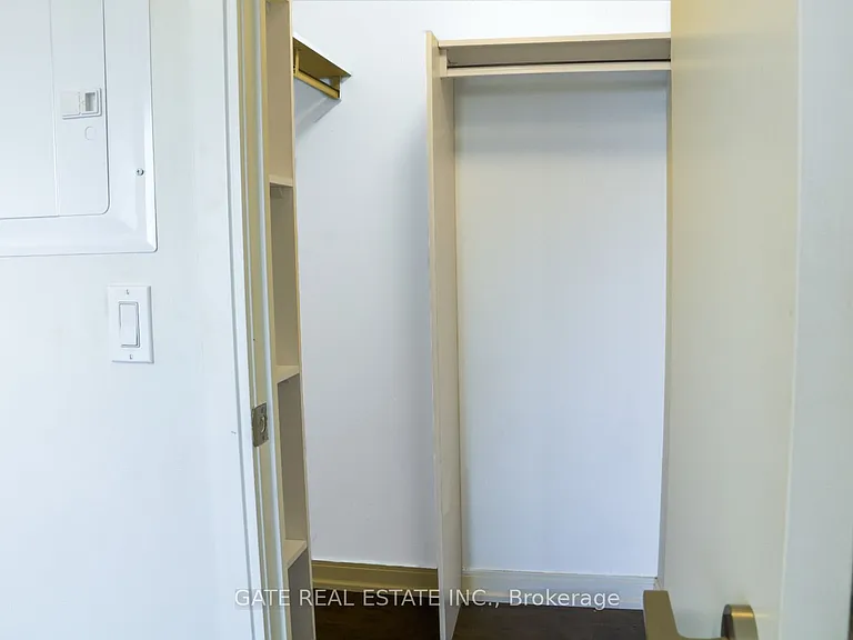 151 Village Green Sq #1404 — Photo 13