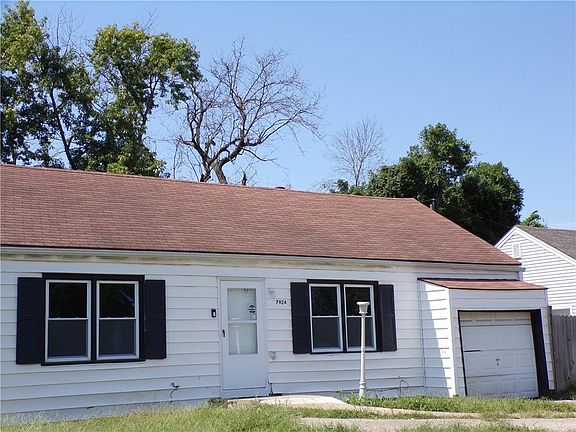 3rd image of 7924 Prospect Ave