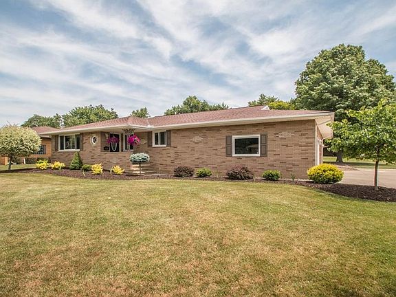 2nd image of 8521 Fox Hollow Dr
