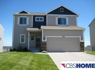 8617 S 66th Ave, Papillion, NE 68133