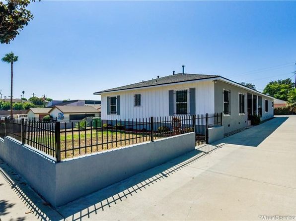 9813 S Van Ness Ave APT 2