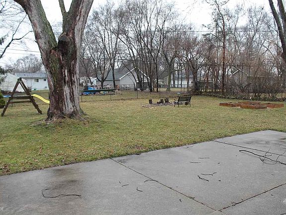 5th image of 45743 Cumberland St