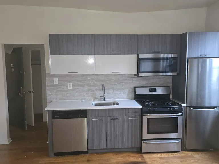 1539 Park Pl #B8 — Photo 1