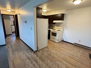 206 1st St #6, Underwood, ND 58576