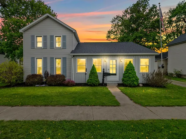 110 Leigh St, Homer, MI 49245