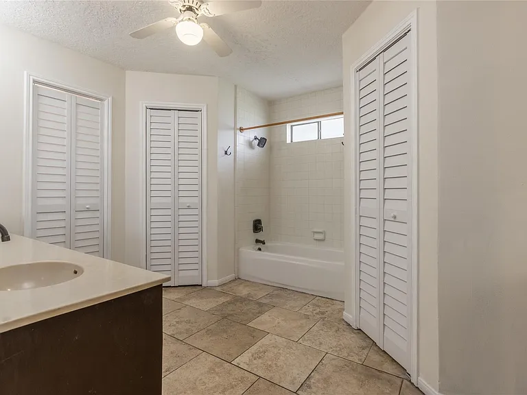 2643 Hodges Bend Cir — Photo 29