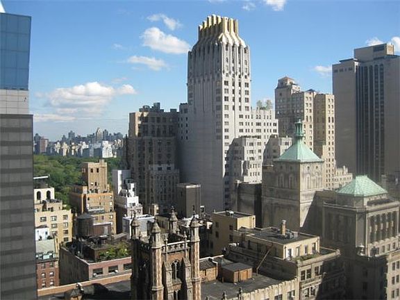 5th image of 146 W 57th St APT 32E