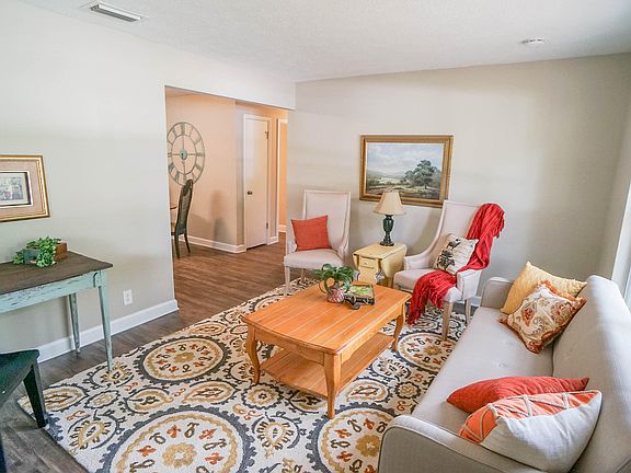 2nd image of 2558 CONGAREE Drive W