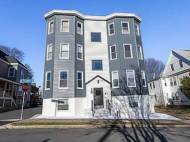 18 Fitzhenry Sq #3 — Photo 2