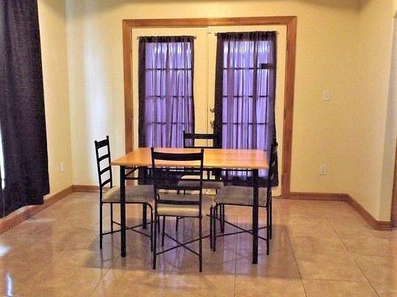 4th image of 3225 Bonita Dr